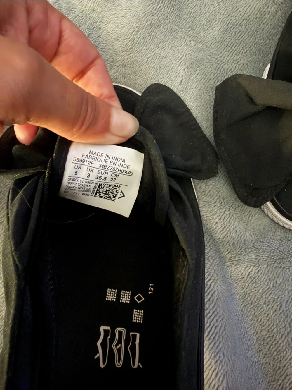 Converse Women's Black Bow Slip-On Sneakers
